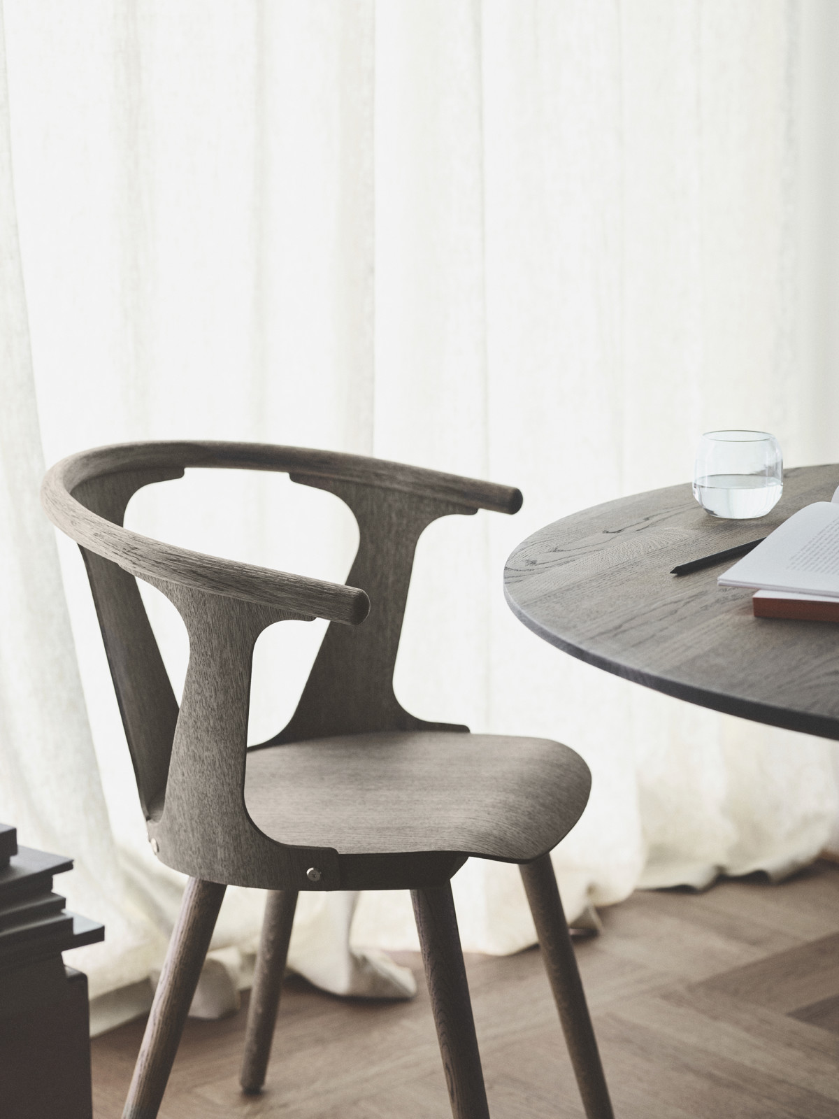 In Between Chair & Tradition - Tradition-samikallio-inbetweenchair-03