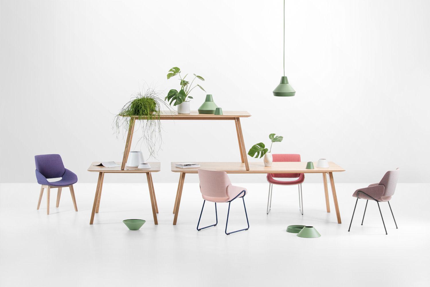 Monk Prostoria - Prostoria monk chair 02 (1)