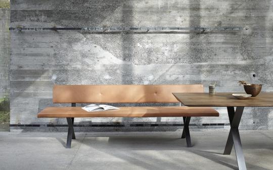 LAX BENCH MORE