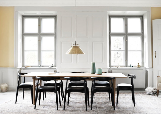 Elbow Chair CH20 Carl Hansen & Son - Elbow1