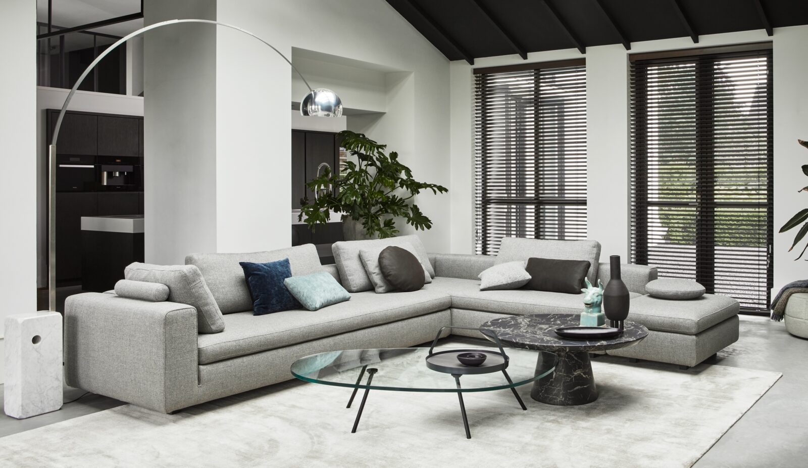 Villaz sofa Design on Stock - Villaz 1